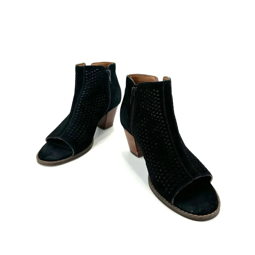 Vionic Chryssa Sandal/Bootie Size 8.5/40 Black Suede Peep/Open-Toe Ankle Boot